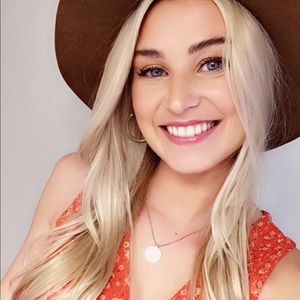 Meet your Posher, Ellie